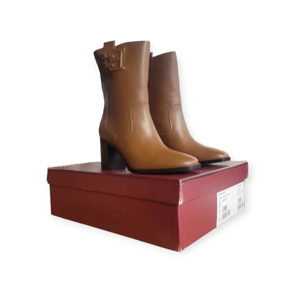 Bally Womens Doris Boots Tan Leather Stamp Logo Mid Calf Block Pull On 8.5 M New - Picture 1 of 7